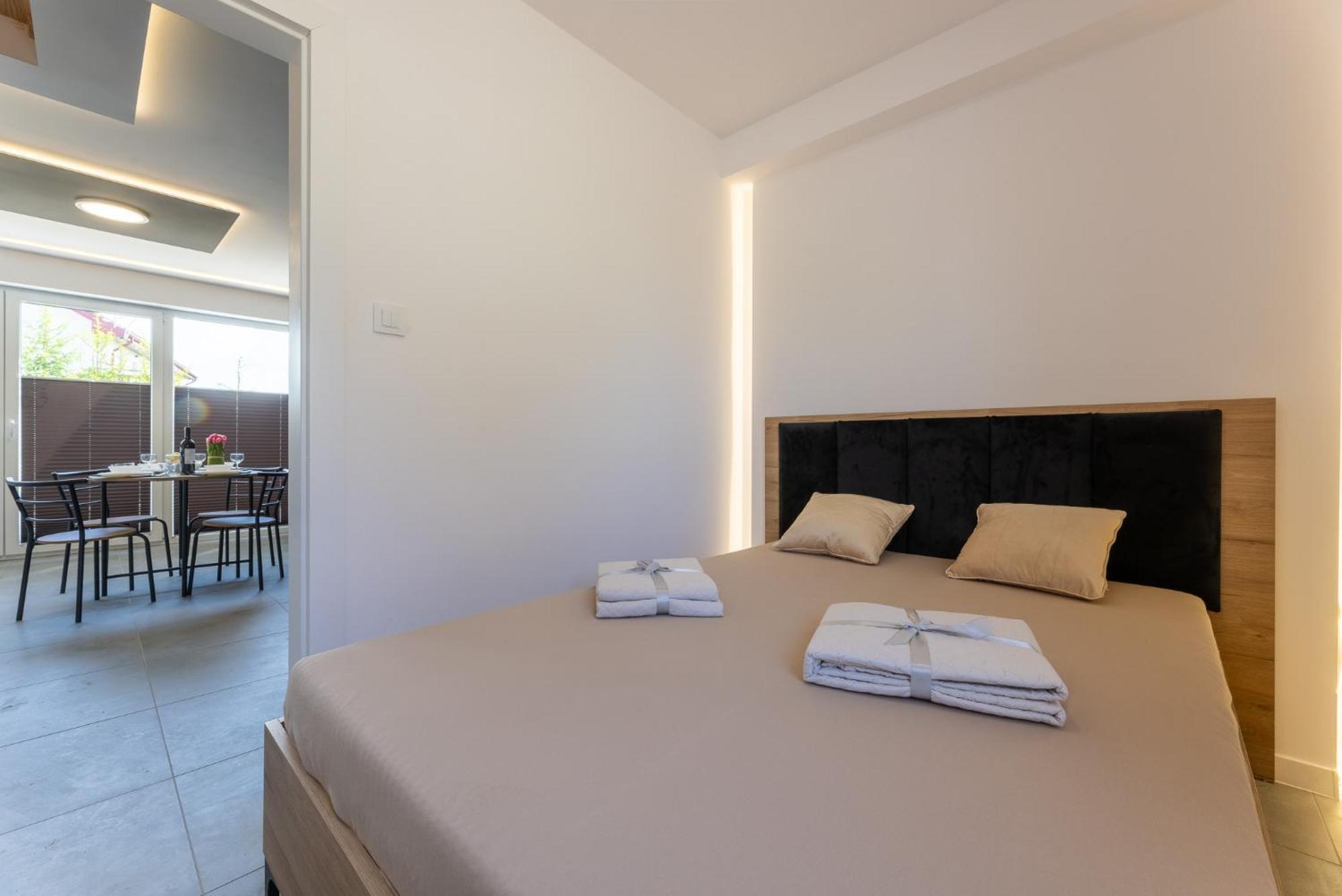 Luksusowe Domy Caloroczne Usteckie Perly By Manage Rent Wodnica  Kültér fotó